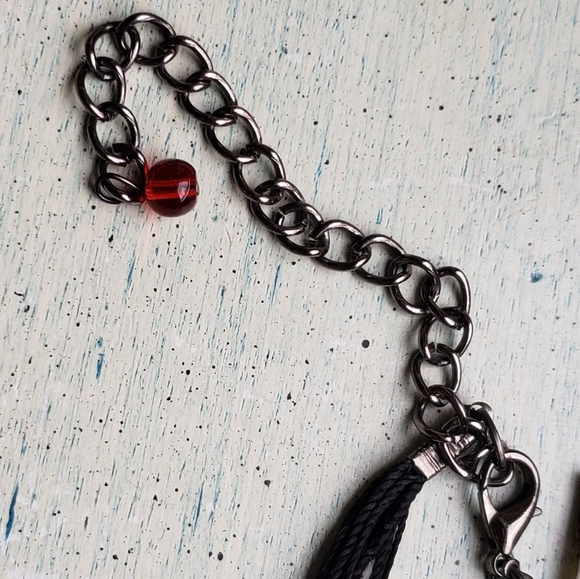 Crocheted bead necklace - Picture 5 of 6